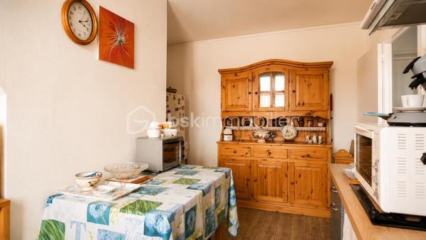 💼 Investissez dans un bien de caractère offrant une rentabilité immédiate !
     APPARTEMENT DE 58 m² | 108 000 €
Au cœur du centre historique de Louviers, découvrez cet appartement de 58 m², situé au 1er étage d'un immeuble classé Monument Historique. Vendu loué 650 € charges comprises par mois, il représente une opportunité idéale pour développer votre patrimoine avec un locataire déjà en place.

Vous apprécierez son séjour lumineux de 20 m², sa cuisine indépendante, sa grande chambre avec placard, son entrée avec rangement, sa salle de bains et son wc.

En bon état général, l'appartement bénéficie de fenêtres PVC double vitrage, d'un chauffage électrique individuel et d'un emplacement privilégié, à quelques pas des commerces, des écoles et de toutes les commodités.
✨ Les atouts qui font la différence

🏛 Immeuble classé Monument Historique
💰 Appartement vendu loué 650 €/mois (charges comprises)
📍 Hyper-centre de Louviers
📐 58 m² habitables
🛋 Séjour de 20 m²
🛏 Grande chambre avec placard
✅ Bon état général – aucun gros travaux à prévoir

Un investissement clé en main, alliant le charme de l'ancien, un emplacement recherché et des revenus locatifs immédiats.

📞Pour visiter N’hésitez pas à me contacter 06 83 30 17 01
Prix du bien : 108 000,00 €
Les honoraires d'agence sont à la charge du vendeur.