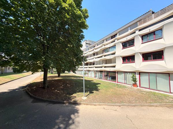 A VENDRE EN EXCLUSIVITE 13090 AIX EN PROVENCE LA PARADE APPARTEMENT 2 PIECES D'ENVIRON 29M2 AVEC BALCON