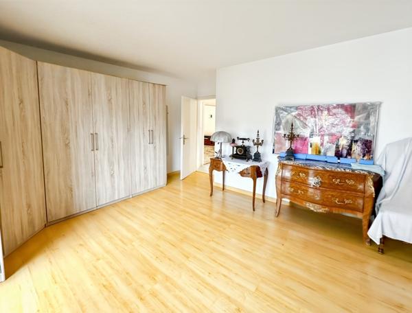 Brunstatt-Didenheim (68350) BRUNSTATT - APPARTEMENT 137 m² AVEC GARAGE