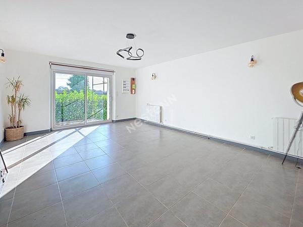 Maison A VENDRE à ANETZ, proximité ANCENIS, dépendances et jardin.