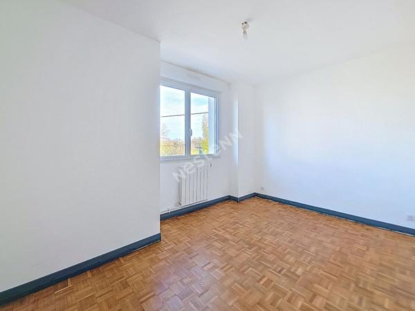 Maison A VENDRE à ANETZ, proximité ANCENIS, dépendances et jardin.