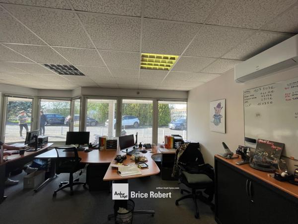 Bureaux à louer à Dardilly en RDC avec accès indépendant