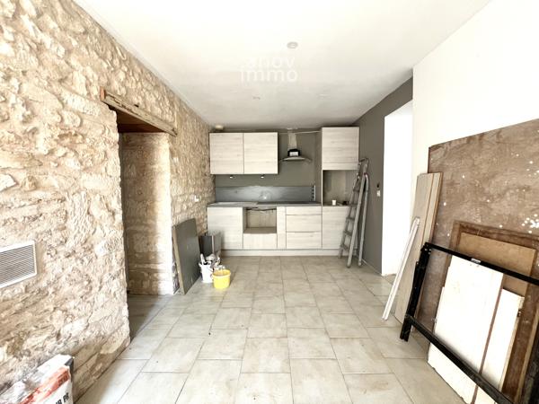 Maison
                                                                                                                                                                                                                                                                                                                        7 pièce(s)                                                                                                                                                                                                          3 chambre(s)                                                                                                                                                                                                          140  m²