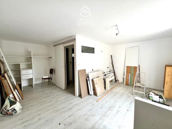 Maison
                                                                                                                                                                                                                                                                                                                        7 pièce(s)                                                                                                                                                                                                          3 chambre(s)                                                                                                                                                                                                          140  m²