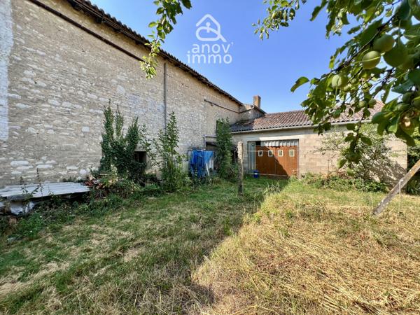 Maison
                                                                                                                                                                                                                                                                                                                        7 pièce(s)                                                                                                                                                                                                          3 chambre(s)                                                                                                                                                                                                          140  m²