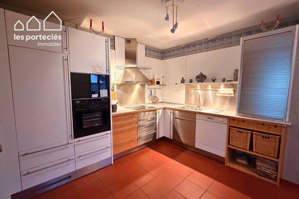 Immeuble de rapport avec 2 appartements 113 m² + 71 m²