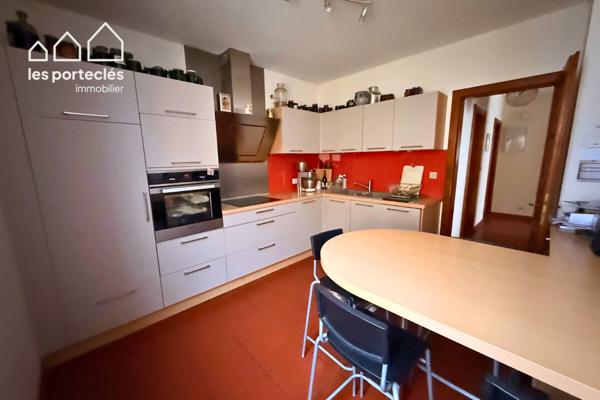 Immeuble de rapport avec 2 appartements 113 m² + 71 m²