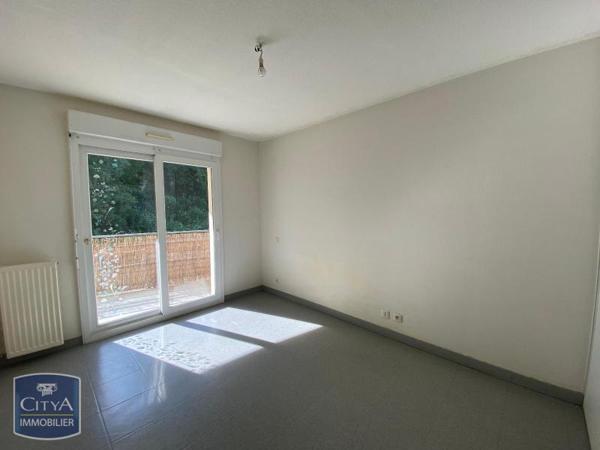 Appartement à louer 2 pièces 46.42m² Poitiers (86000)