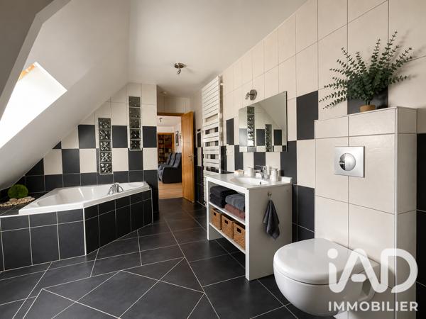 Maison à vendre 7 pièces 162 m² Paron