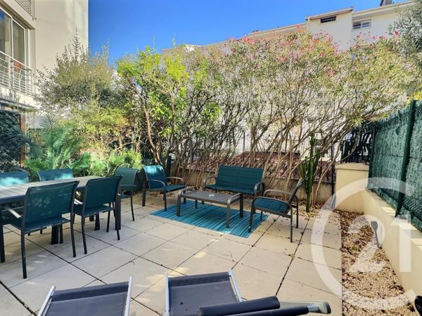 Appartement T2 à vendre  2 pièces - 52,35 m2 FREJUS - 83