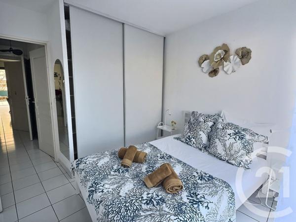 Appartement T2 à vendre  2 pièces - 52,35 m2 FREJUS - 83