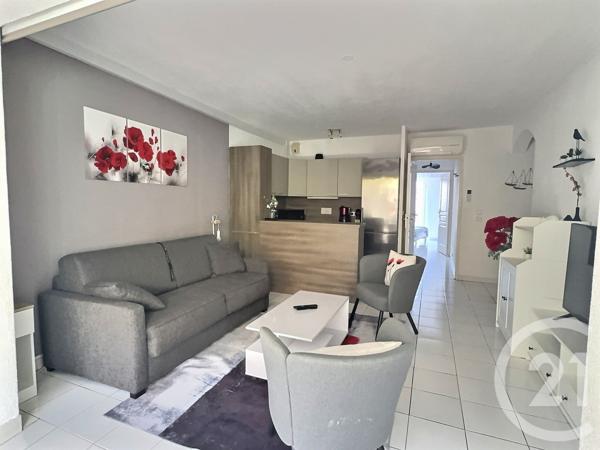 Appartement T2 à vendre  2 pièces - 52,35 m2 FREJUS - 83