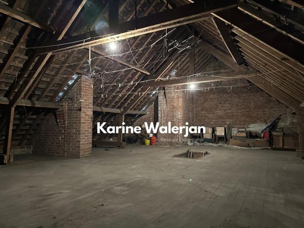 Courrières (62710) MAISON AUX BEAUX VOLUMES 164 M2 7 PIECES