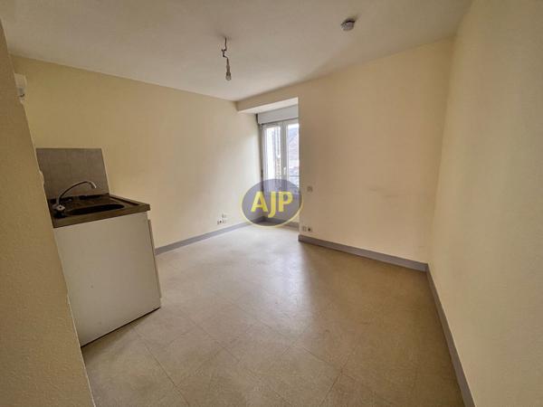 Location appartement Pontivy : 260 € - AJP Immobilier Pontivy