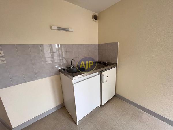 Location appartement Pontivy : 260 € - AJP Immobilier Pontivy