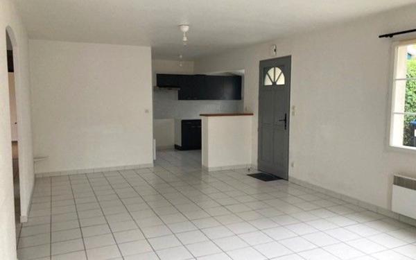 Maison à vendre    4 pièces •  Périgny