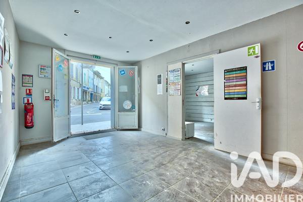 Immeuble à vendre 400 m² Lambesc