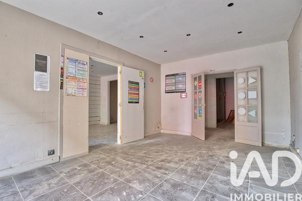 Immeuble à vendre 400 m² Lambesc