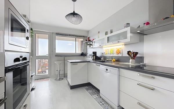 Appartement à vendre    3 pièces • 79,31 m2 La Rochelle