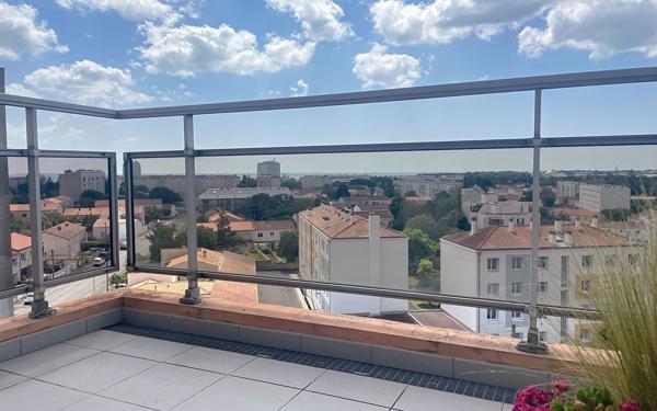 Appartement à vendre    3 pièces • 79,31 m2 La Rochelle