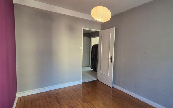 Appartement à vendre    3 pièces • 61,95 m2 Saint-Étienne
