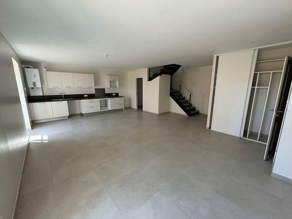 Location Appartement 5 pièces 165.8 m² - 15 CHEMIN DE LA BROCHETIERE Dardilly 69570