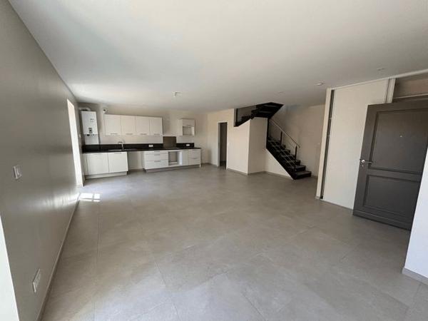 Location Appartement 5 pièces 165.8 m² - 15 CHEMIN DE LA BROCHETIERE Dardilly 69570