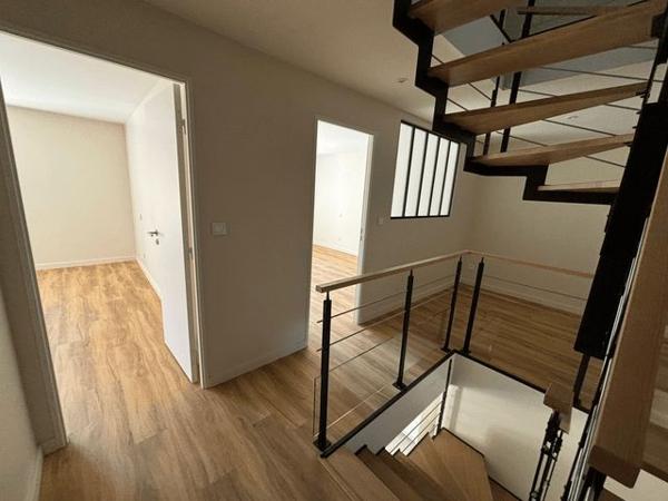 Location Appartement 5 pièces 165.8 m² - 15 CHEMIN DE LA BROCHETIERE Dardilly 69570