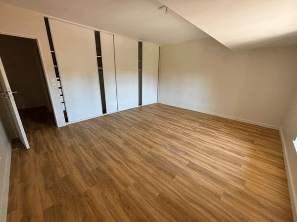 Location Appartement 5 pièces 165.8 m² - 15 CHEMIN DE LA BROCHETIERE Dardilly 69570