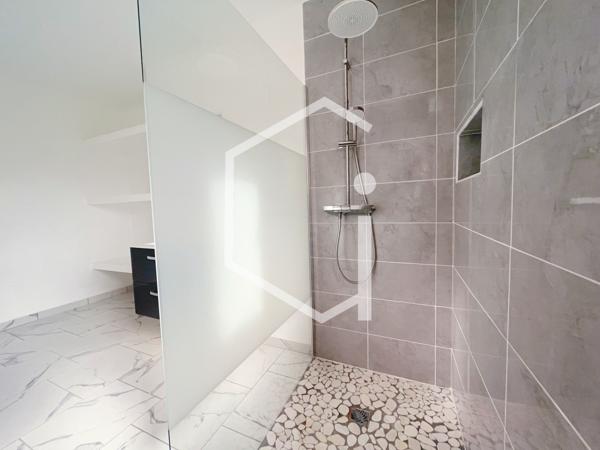 Maison 4 pièce(s) 3 chambre(s) 114 m²