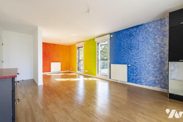 Bagnolet - Appartement T2/T3 avec loggia + Parking - Calme et verdoyant