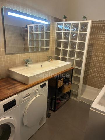 *Centre-ville de Montivilliers* Loft T3 de 73,6 m² avec jardin et stationnement