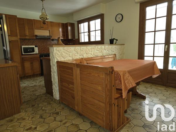 Maison 5 pièces de 89 m² à Verneuil-en-Halatte (60550)