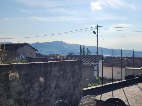 Maison de ville avec extérieur cosy, à l’abri des regards