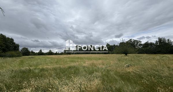 À vendre Terrain 35609 m² - Châtellerault 86100