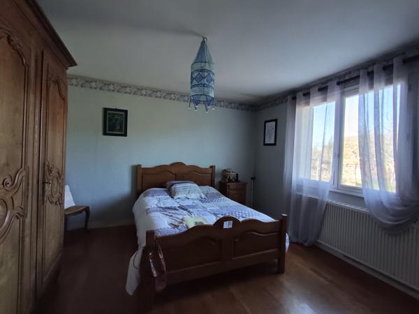 Aignay-le-Duc (21510) Maison sur sous-sol de 140 m² SUR 2700 m² de terrain Aignay-le-Duc 21510