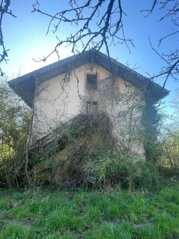IMMEUBLE A RENOVER COMPLETEMENT