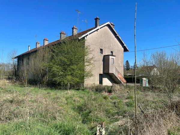 IMMEUBLE A RENOVER COMPLETEMENT