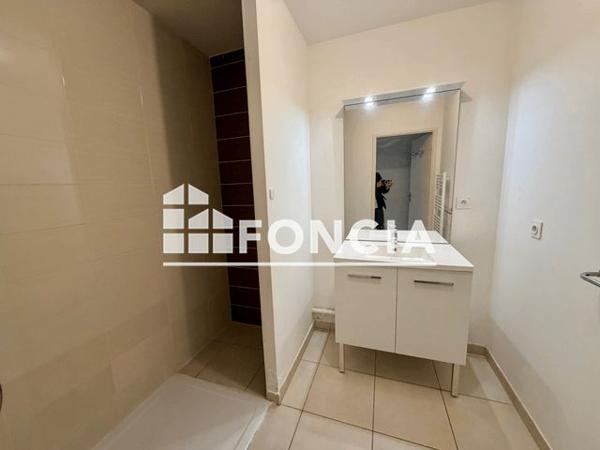 Location Appartement 3 pièces 60.75 m² - 62 BIS RUE LEON BLUM Villeurbanne 69100