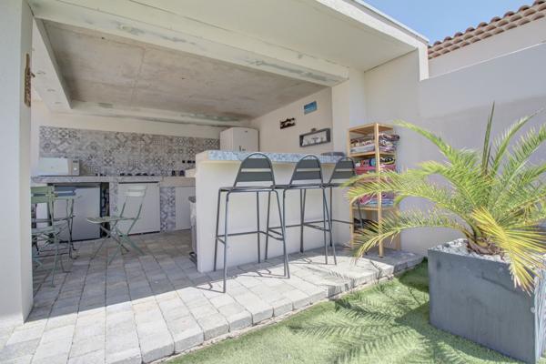 Villa récente 100 m2 - Piscine - Terrasse - Dépendances