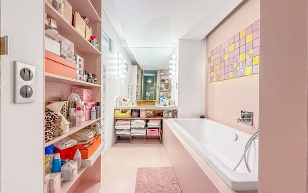 Appartement à vendre    2 pièces • 52,27 m2 Nice