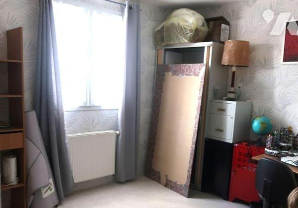 Secteur Ouest - Dans impasse, PAVILLON de 2000, env. 117m2 hab., en très bon état, comprenant :...