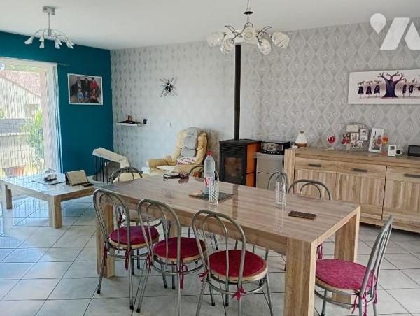 Secteur Ouest - Dans impasse, PAVILLON de 2000, env. 117m2 hab., en très bon état, comprenant :...