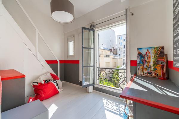 LA CAMPAGNE AU COEUR DE PARIS 15 - MAISON FAMILIALE DE 4 CHAMBRES AVEC JARDIN