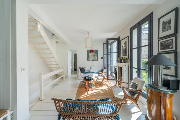 LA CAMPAGNE AU COEUR DE PARIS 15 - MAISON FAMILIALE DE 4 CHAMBRES AVEC JARDIN
