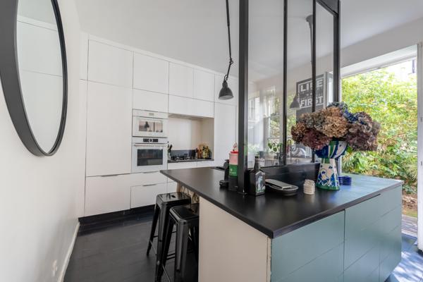 LA CAMPAGNE AU COEUR DE PARIS 15 - MAISON FAMILIALE DE 4 CHAMBRES AVEC JARDIN