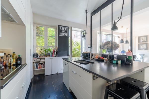LA CAMPAGNE AU COEUR DE PARIS 15 - MAISON FAMILIALE DE 4 CHAMBRES AVEC JARDIN