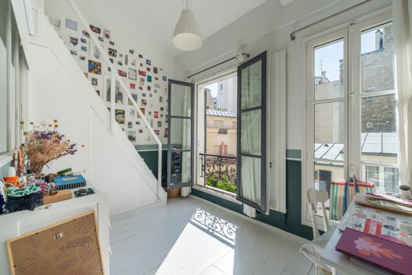 LA CAMPAGNE AU COEUR DE PARIS 15 - MAISON FAMILIALE DE 4 CHAMBRES AVEC JARDIN