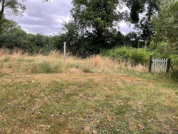 Bâtisse en pierre à rénover - 3 pièces - 74 m² - SAFFRE