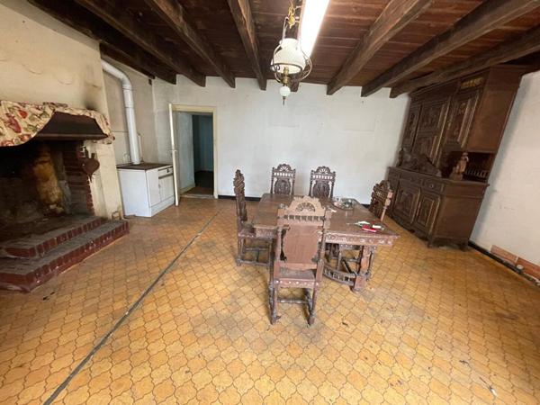 Bâtisse en pierre à rénover - 3 pièces - 74 m² - SAFFRE